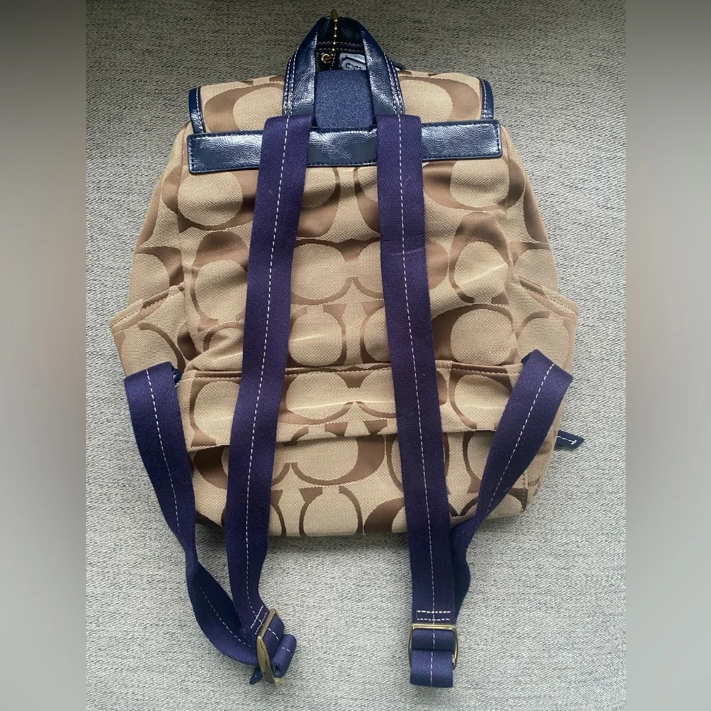 Authentic Coach Backpack - Picture 4 of 8